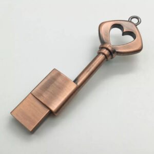 Heart Shaped Bronze Key Storage U Disk Pendant U Disk - Image 4